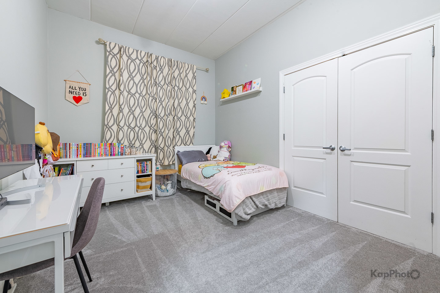 1332 W Madison Street Unit: 2W