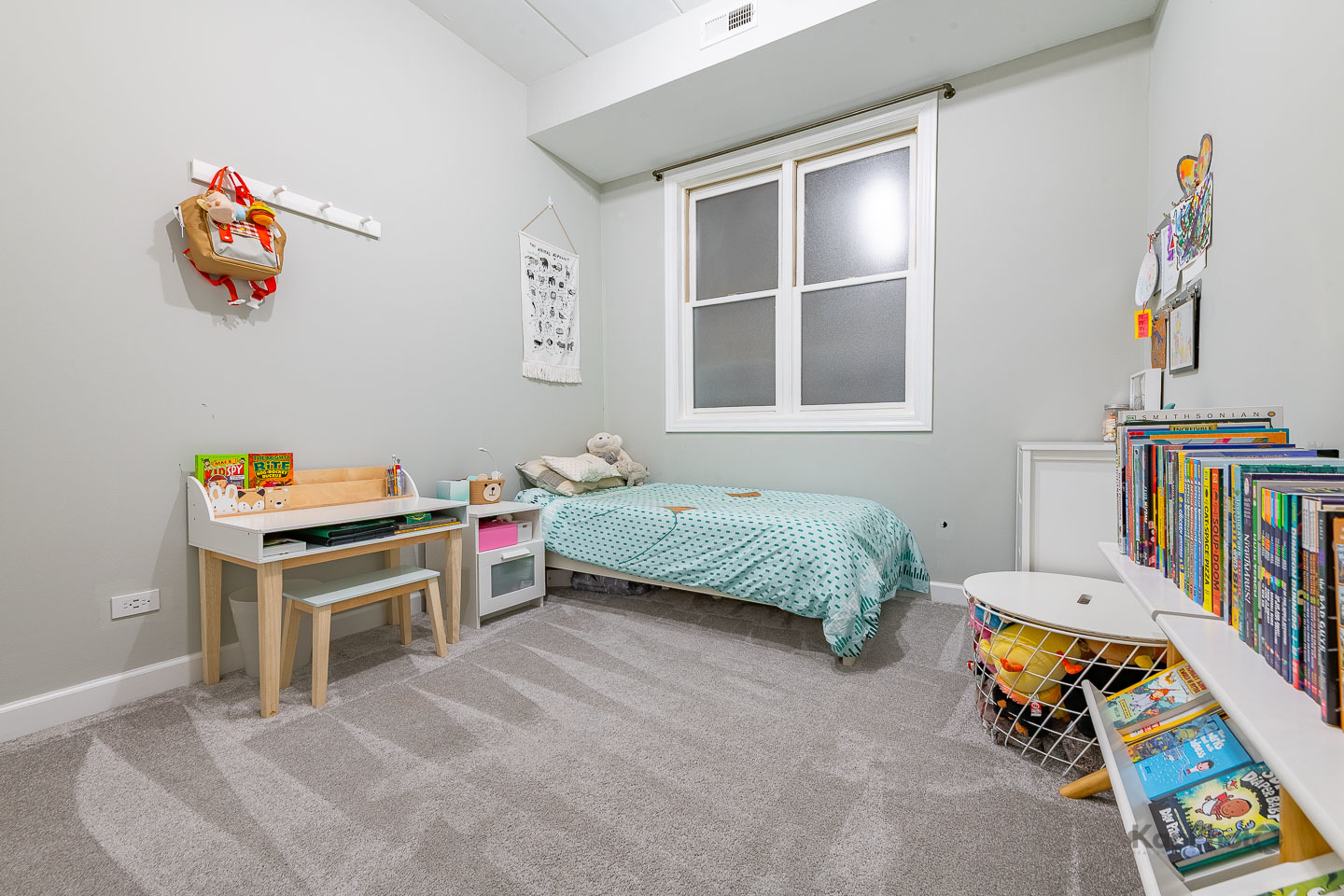 1332 W Madison Street Unit: 2W