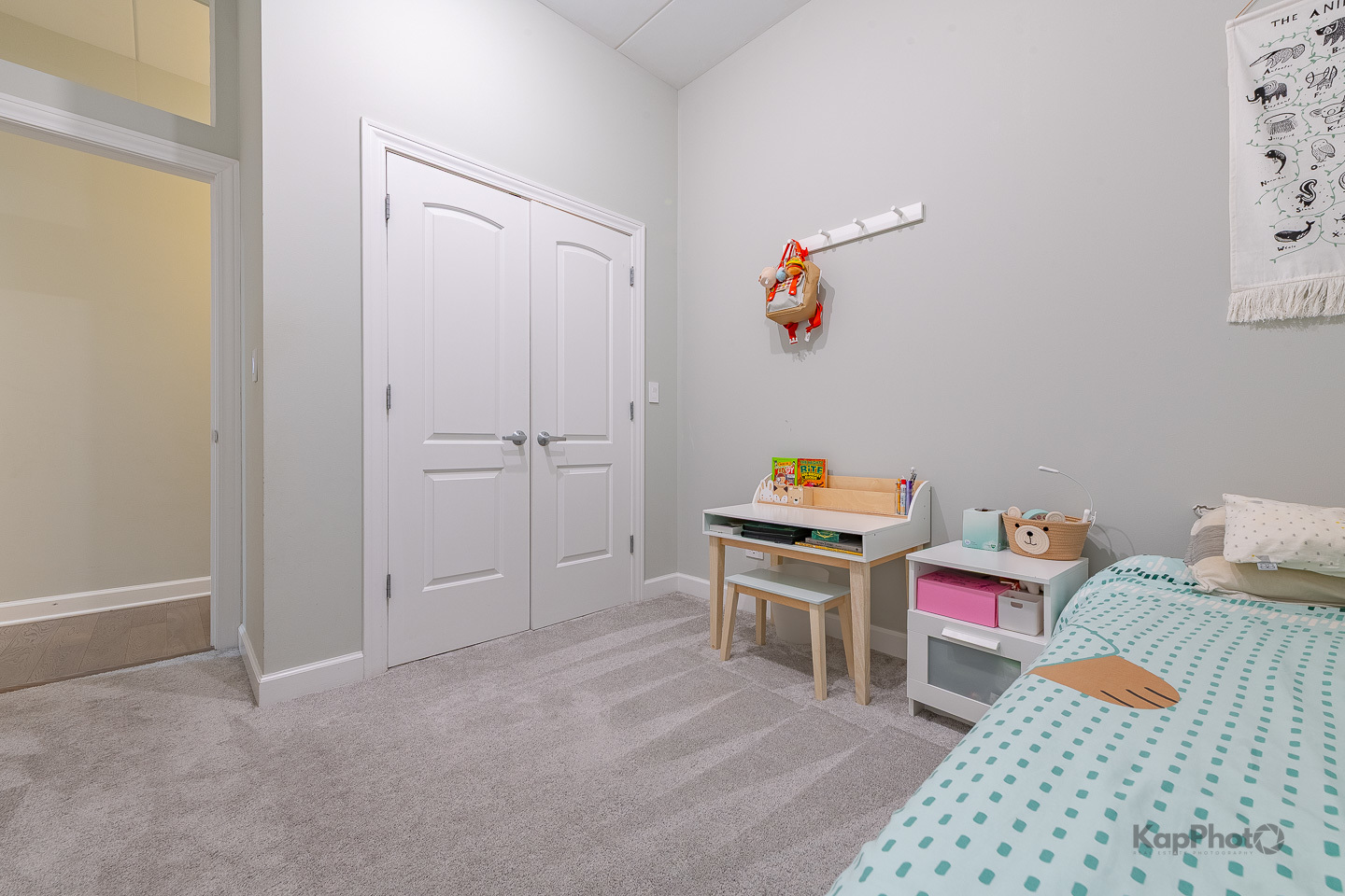 1332 W Madison Street Unit: 2W