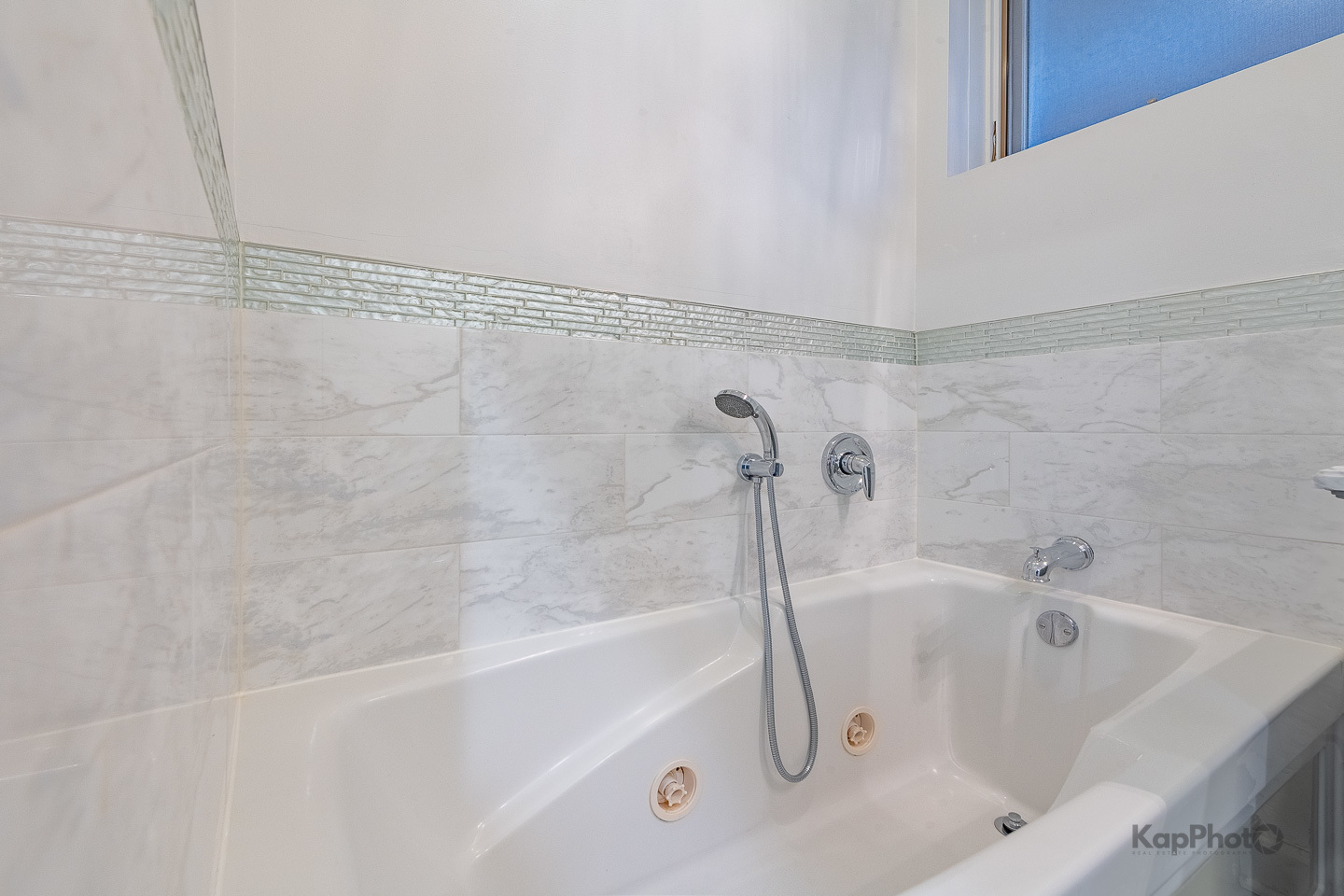 1332 W Madison Street Unit: 2W