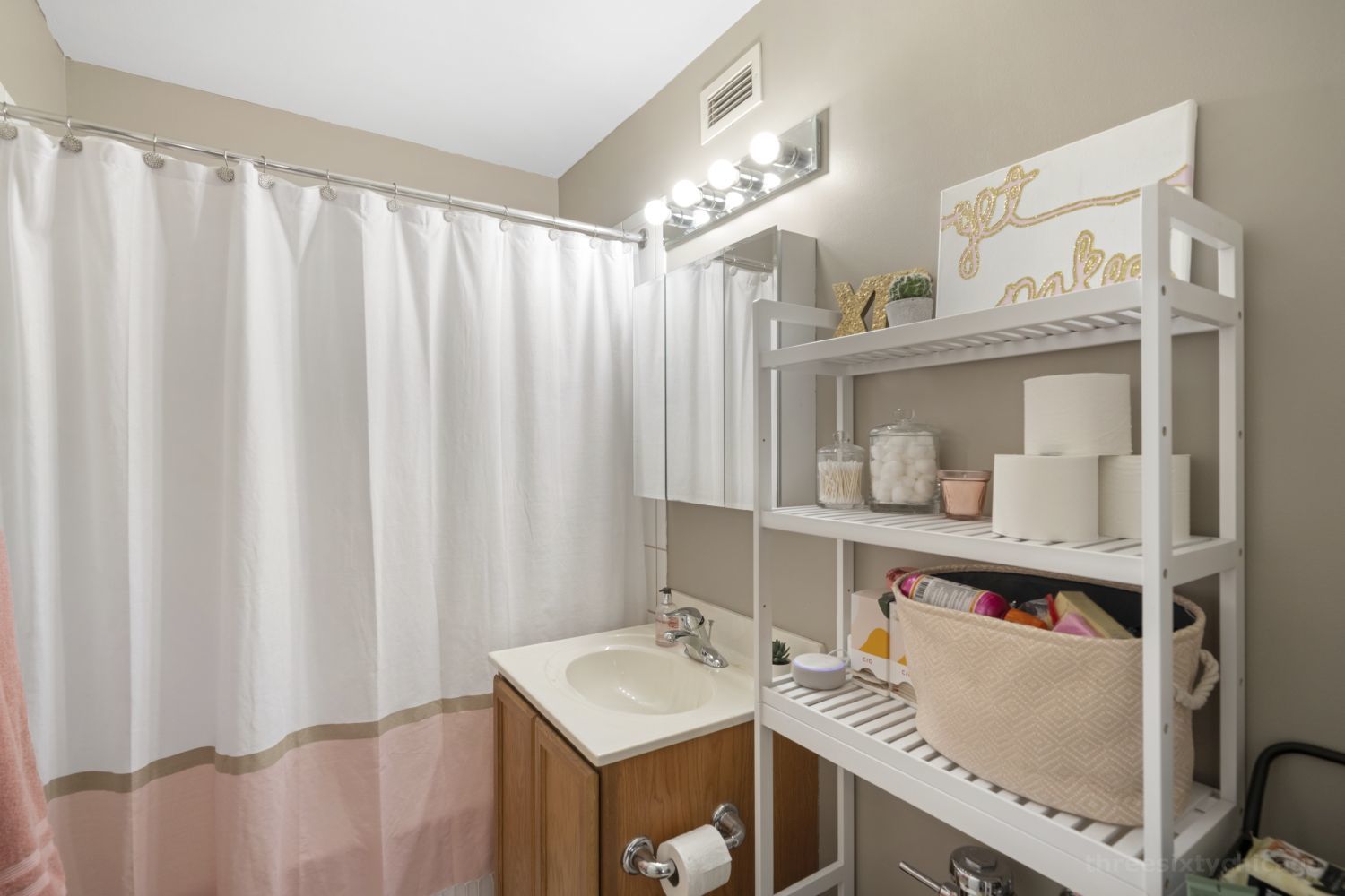 345 E Eastgate Place Unit: 306