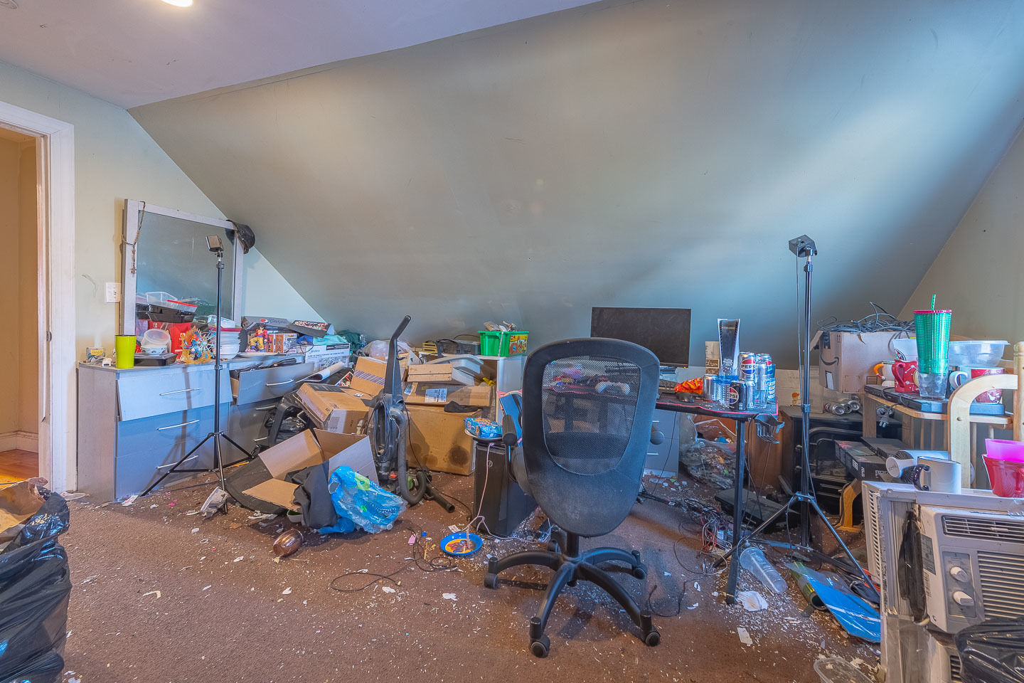 6351 S Kilbourn Avenue