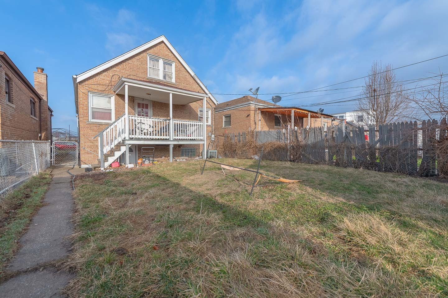 6351 S Kilbourn Avenue