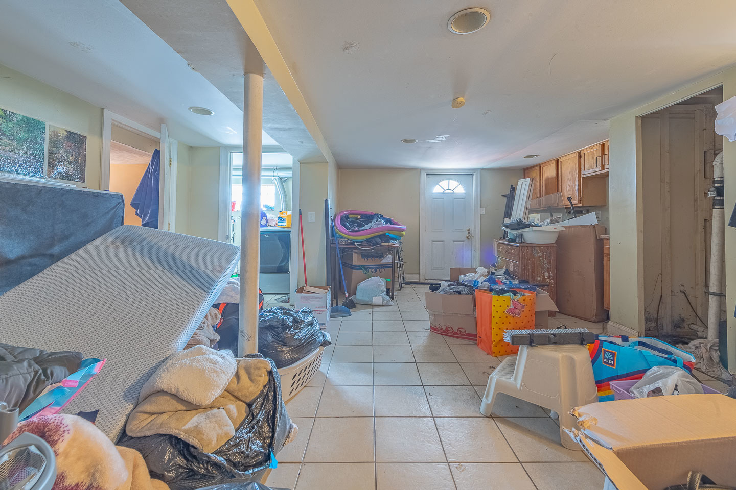 6351 S Kilbourn Avenue