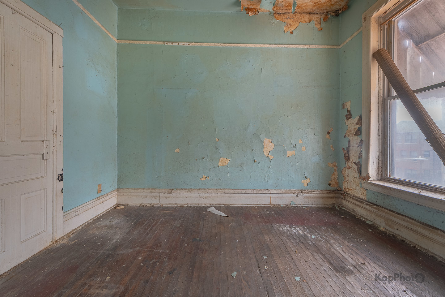 4931 S Champlain Avenue