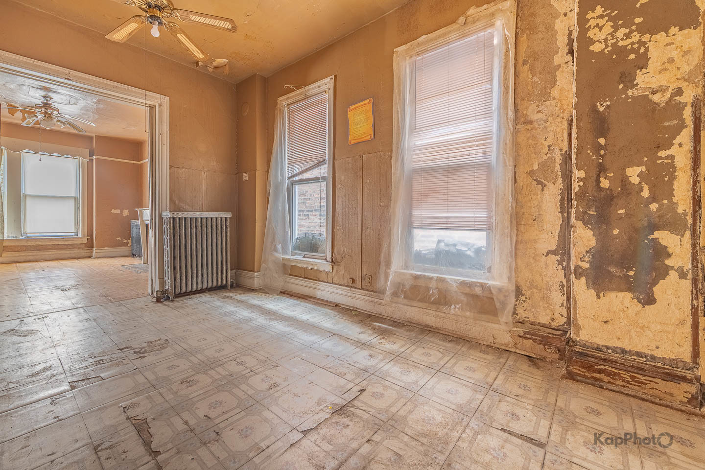 4931 S Champlain Avenue