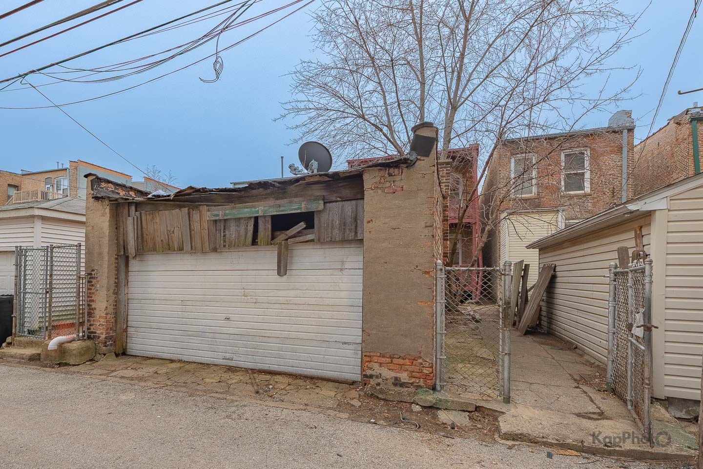 4931 S Champlain Avenue