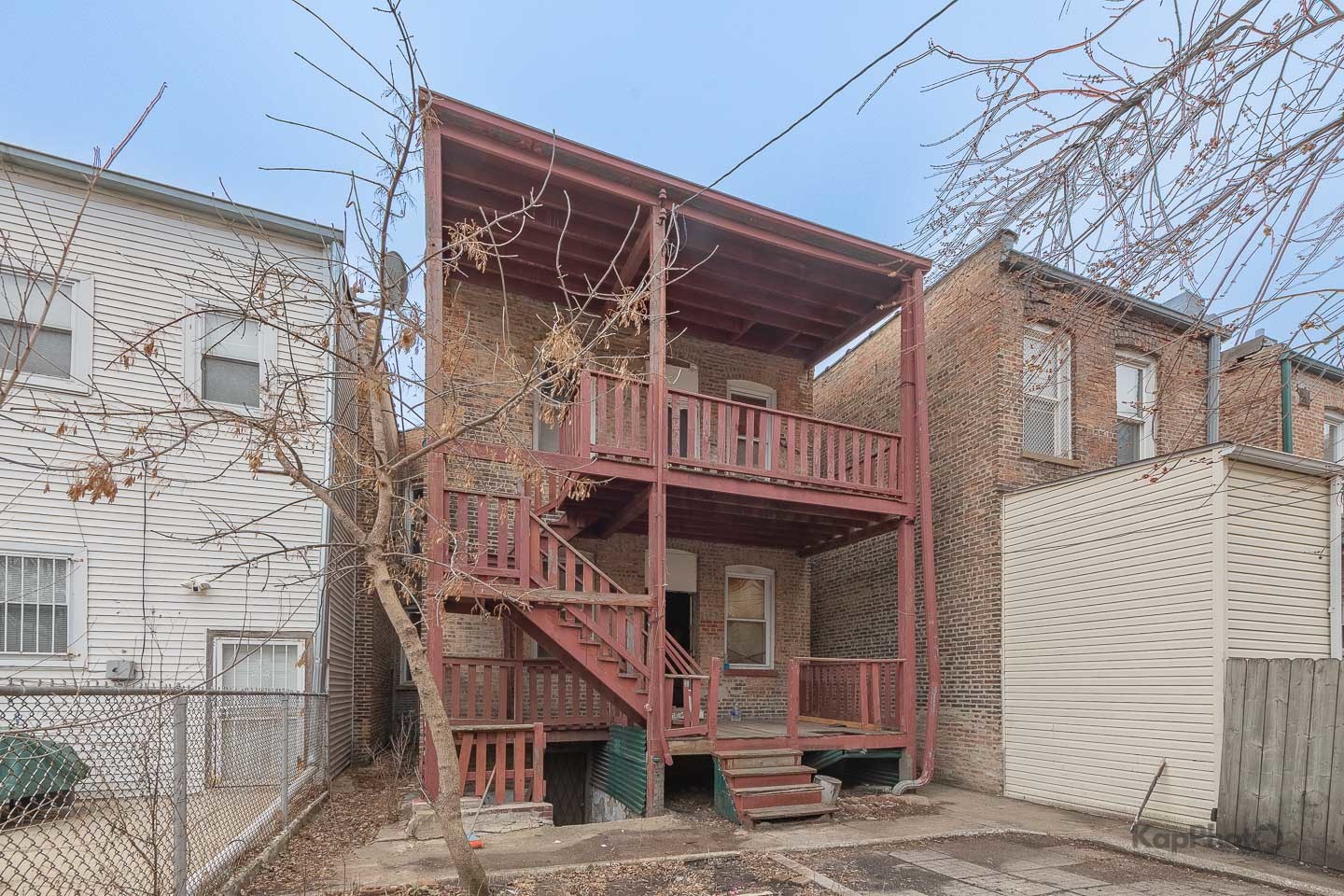 4931 S Champlain Avenue