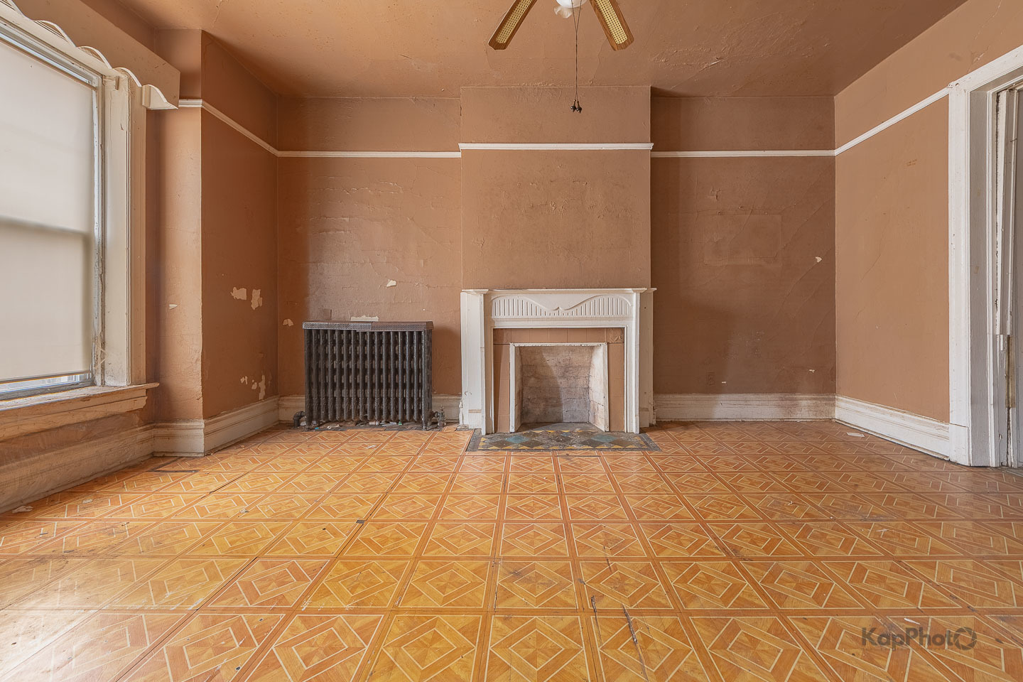 4931 S Champlain Avenue