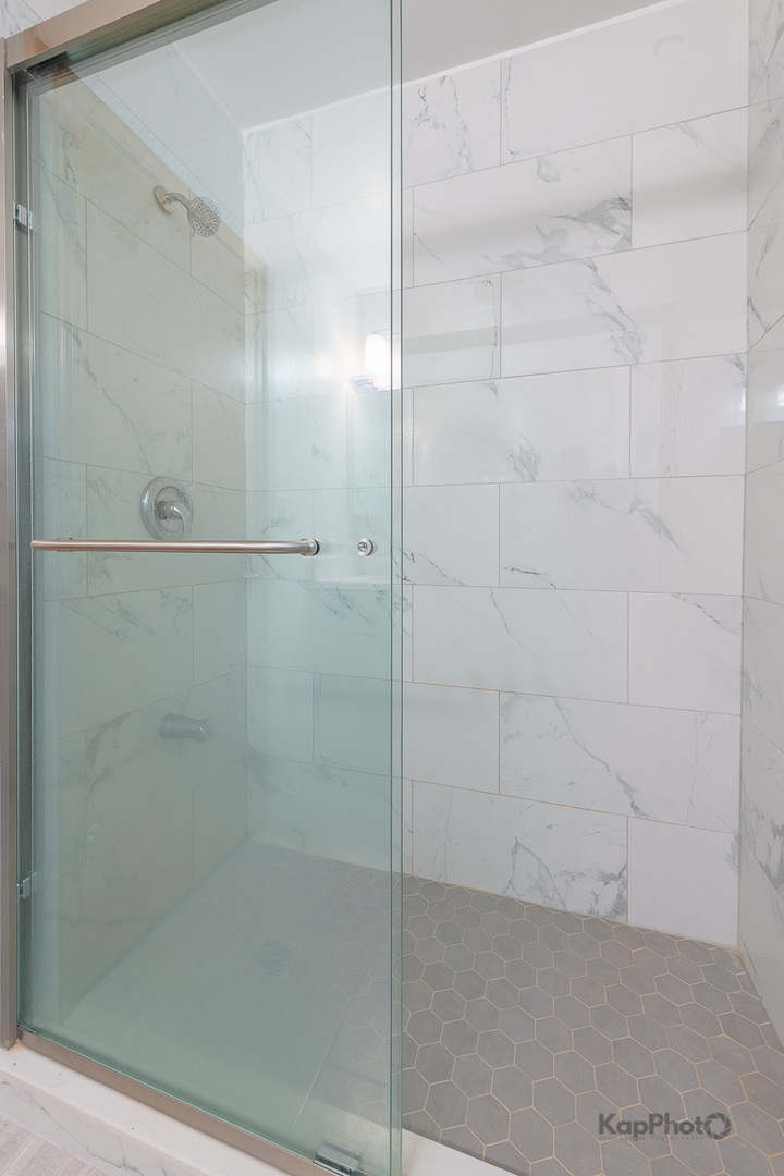 3548 S Artesian Avenue