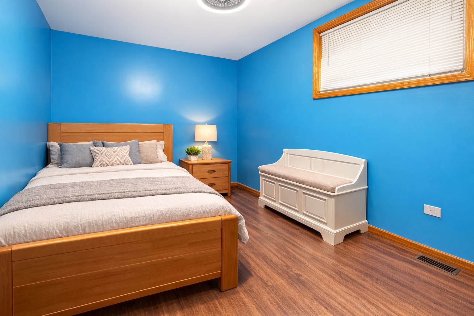 3548 S Artesian Avenue