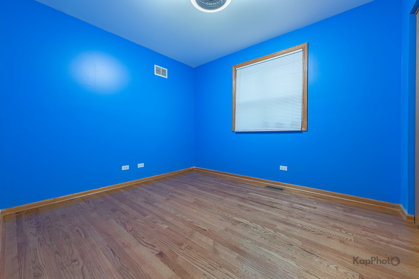 3548 S Artesian Avenue