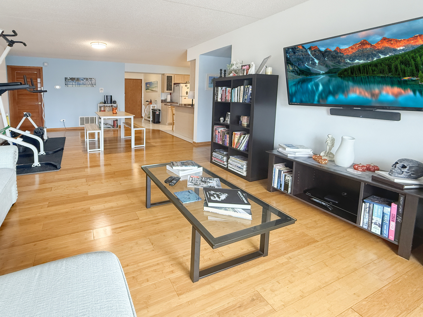 5840 W Lawrence Avenue Unit: 301