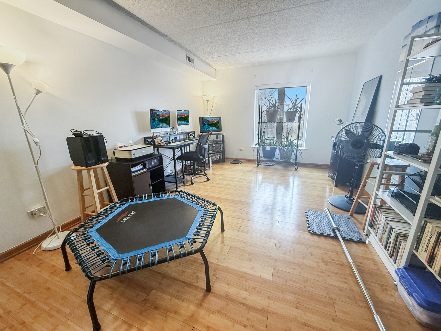 5840 W Lawrence Avenue Unit: 301