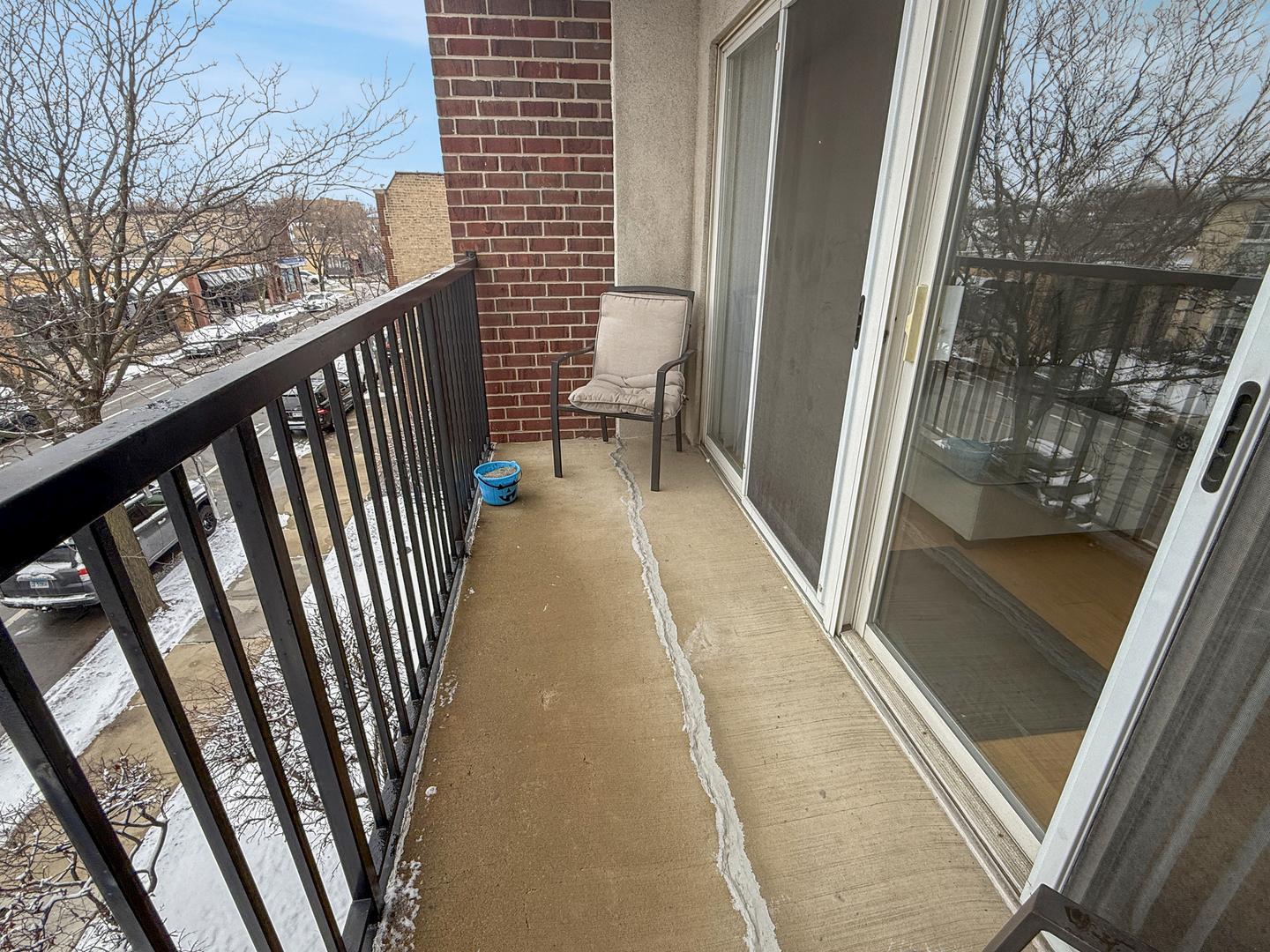5840 W Lawrence Avenue Unit: 301