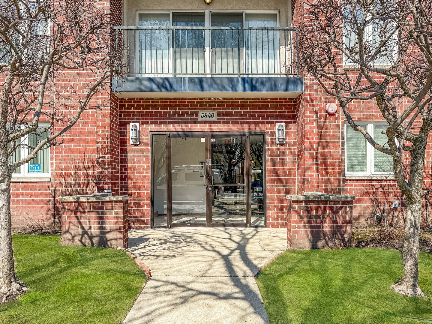 5840 W Lawrence Avenue Unit: 301