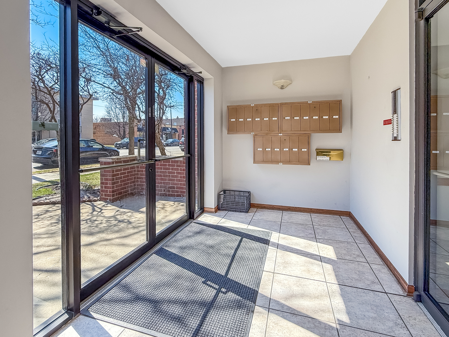 5840 W Lawrence Avenue Unit: 301