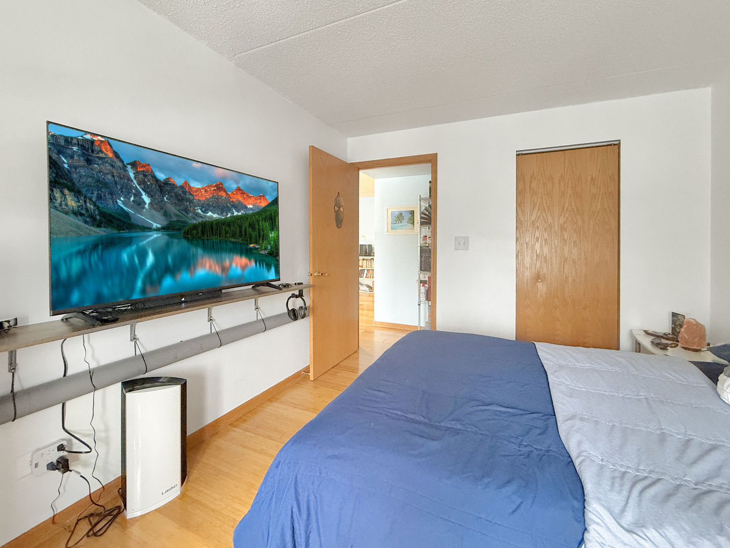 5840 W Lawrence Avenue Unit: 301