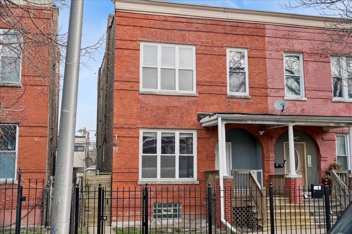 3348 W Le Moyne Street