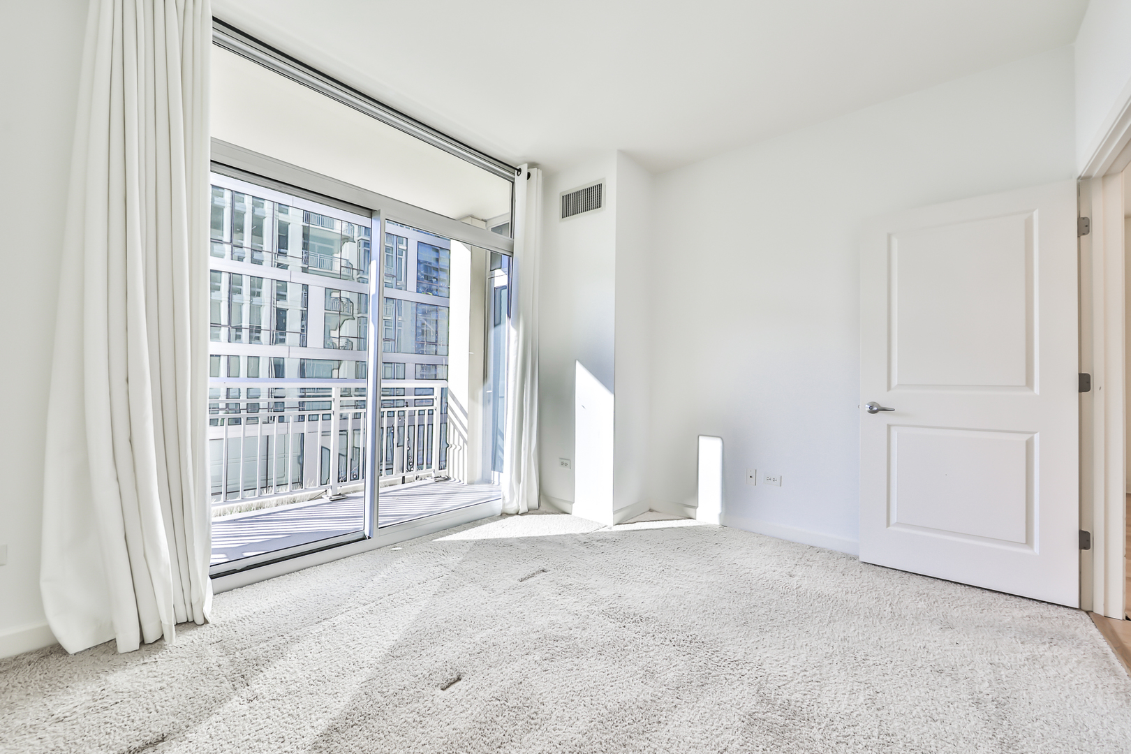 1400 S Michigan Avenue Unit: 812