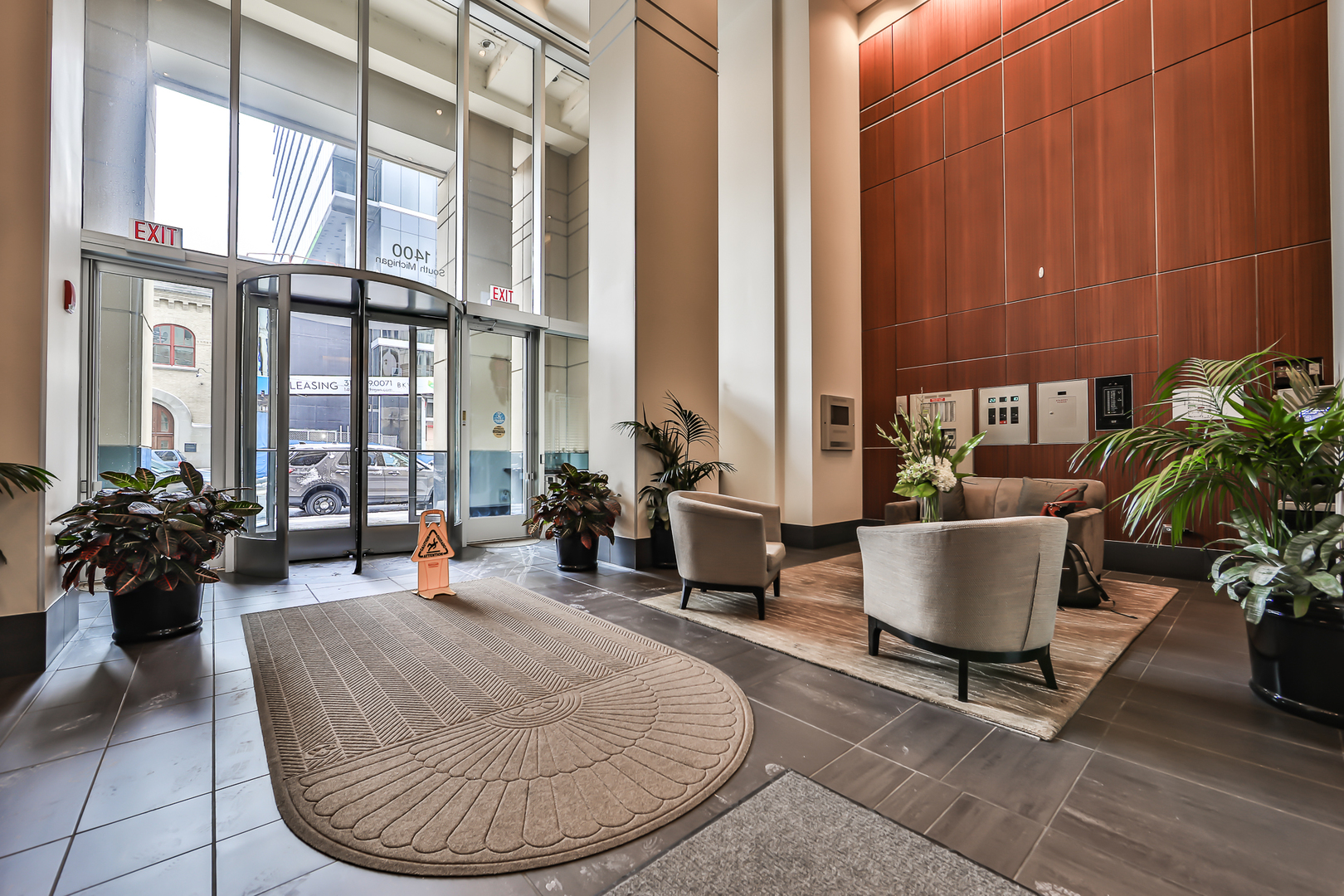 1400 S Michigan Avenue Unit: 812