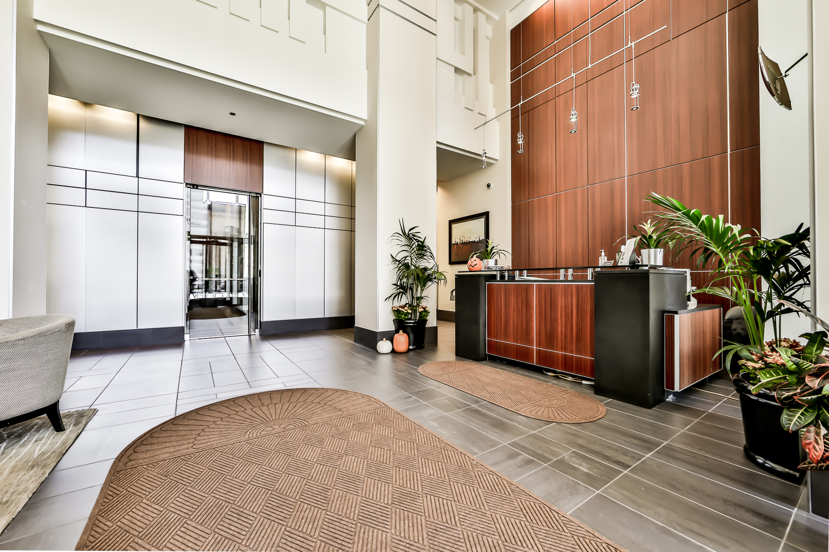 1400 S Michigan Avenue Unit: 812