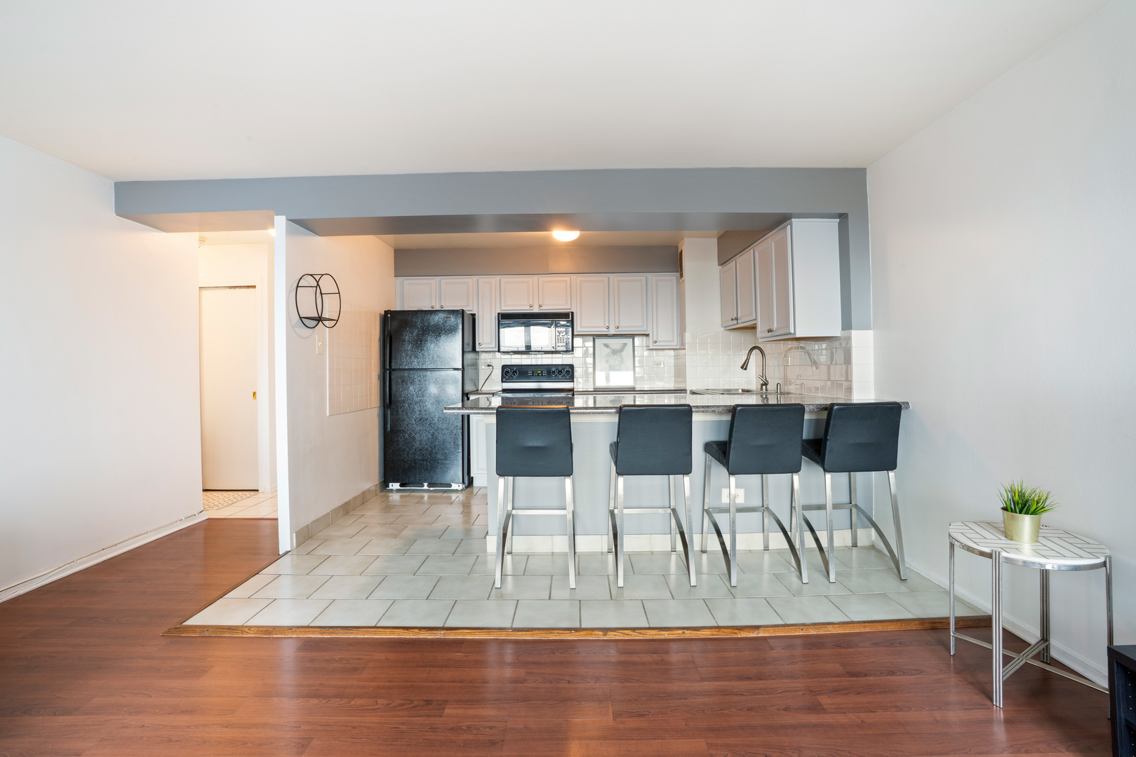 6030 N Sheridan Road Unit: 508