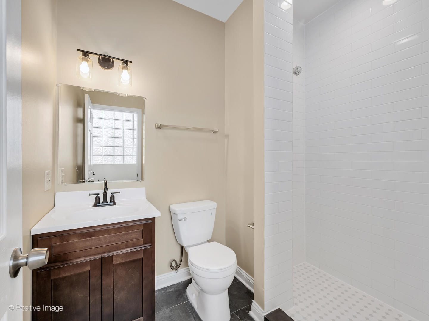 2855 W Arthington Street