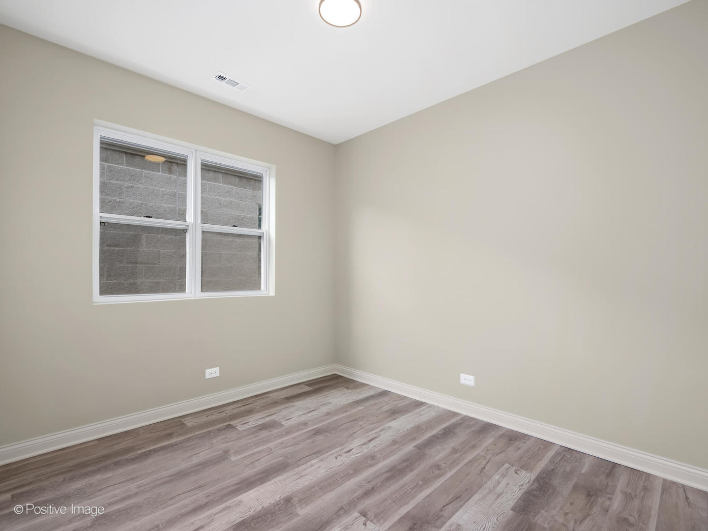 2855 W Arthington Street