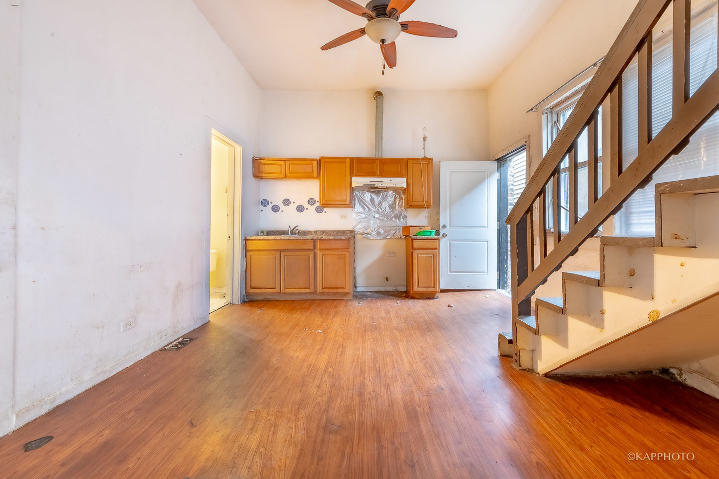 2407 S Albany Avenue