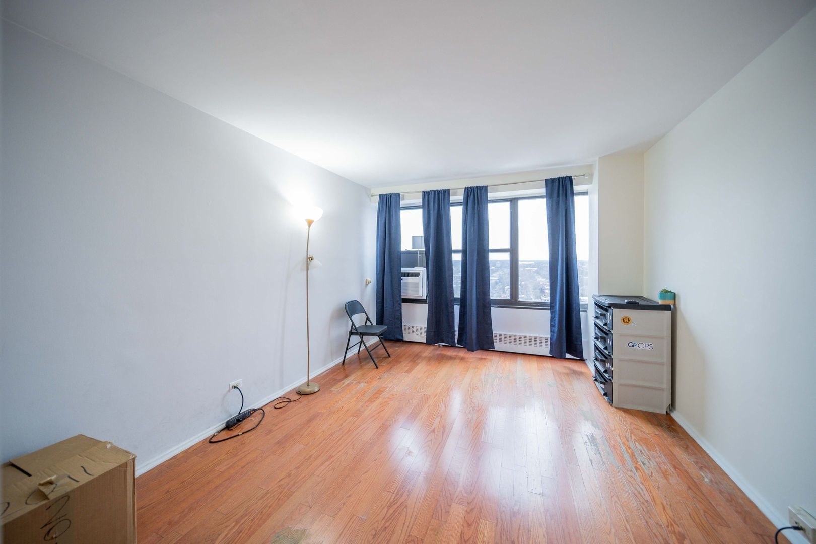 6030 N Sheridan Road Unit: 2011