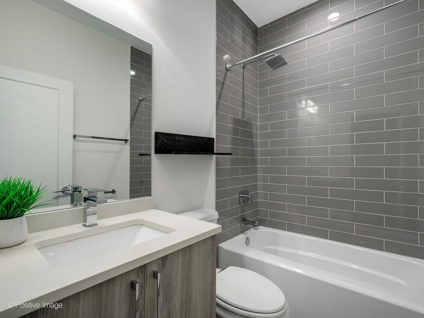 1907 S Allport Street Unit: 2