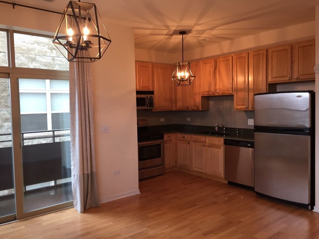 2935 N Clybourn Avenue Unit: 301