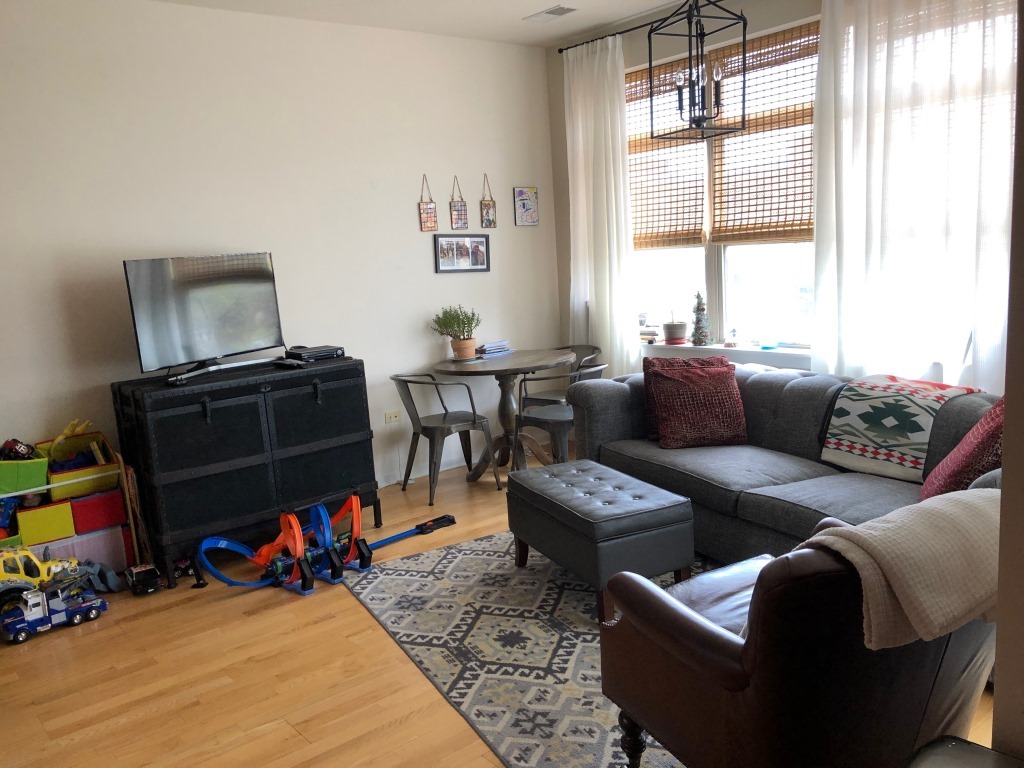 2935 N Clybourn Avenue Unit: 301
