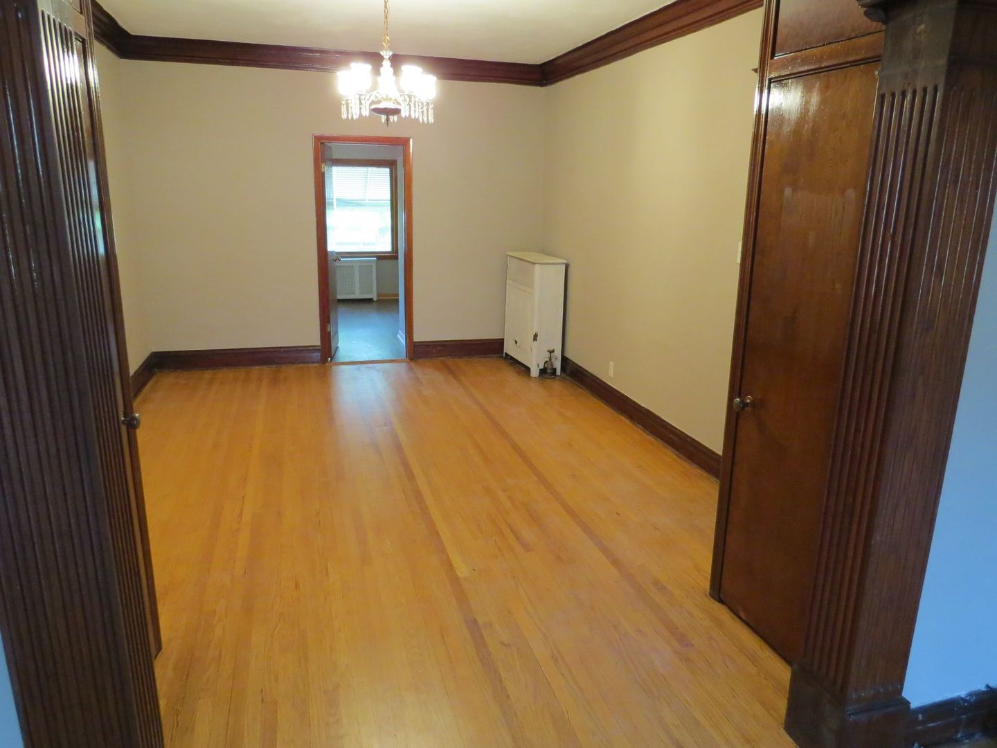 7120 S Eberhart Avenue