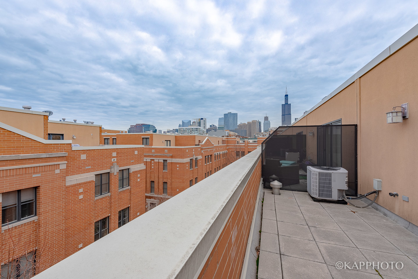 1117 W Monroe Street Unit: 15