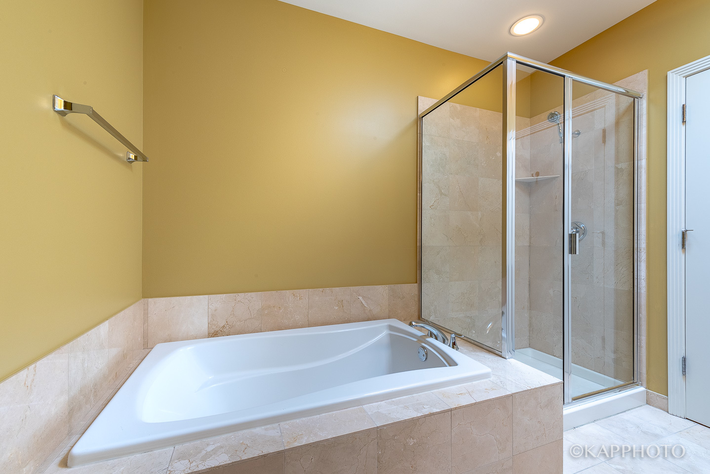 1117 W Monroe Street Unit: 15