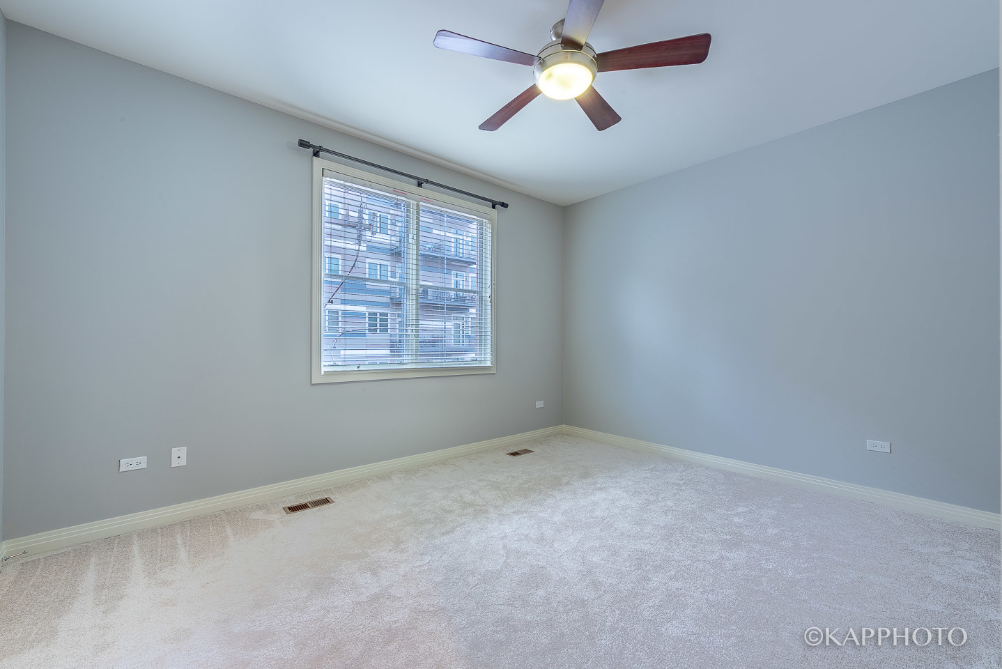 1117 W Monroe Street Unit: 15