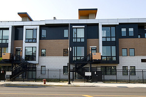 2224 W Madison Street Unit: 201