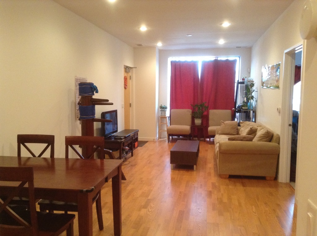2224 W Madison Street Unit: 201