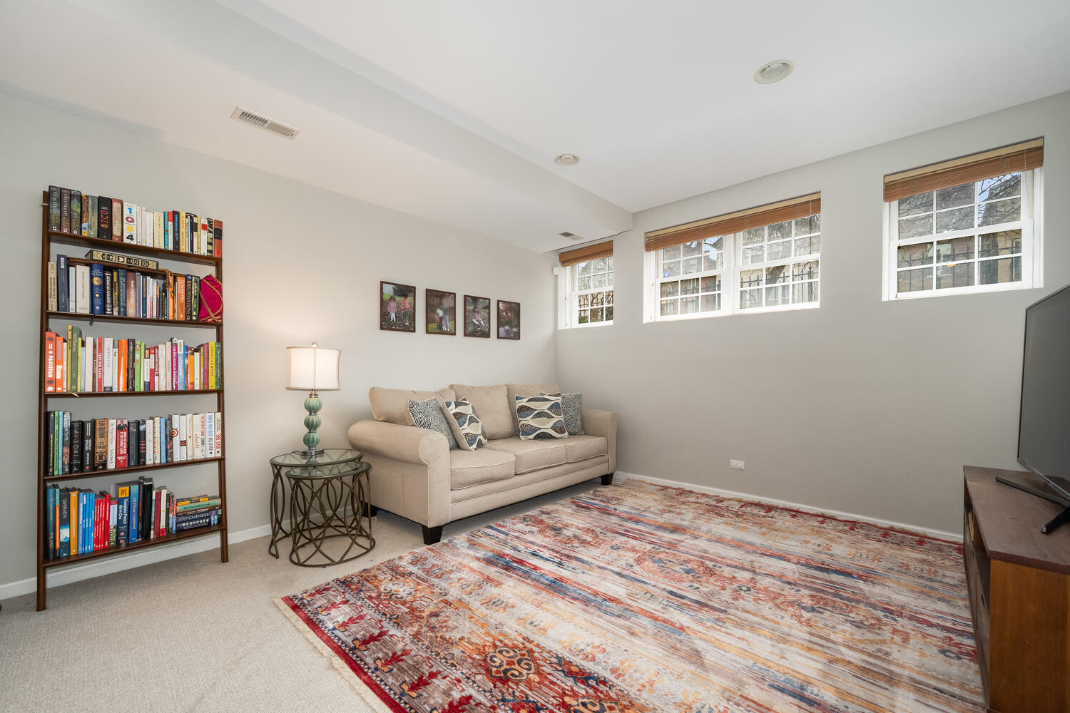 1242 W Ohio Street Unit: 1E