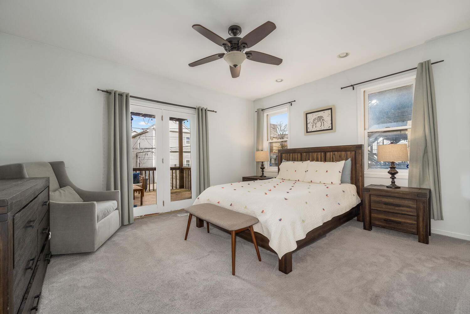 1242 W Ohio Street Unit: 1E