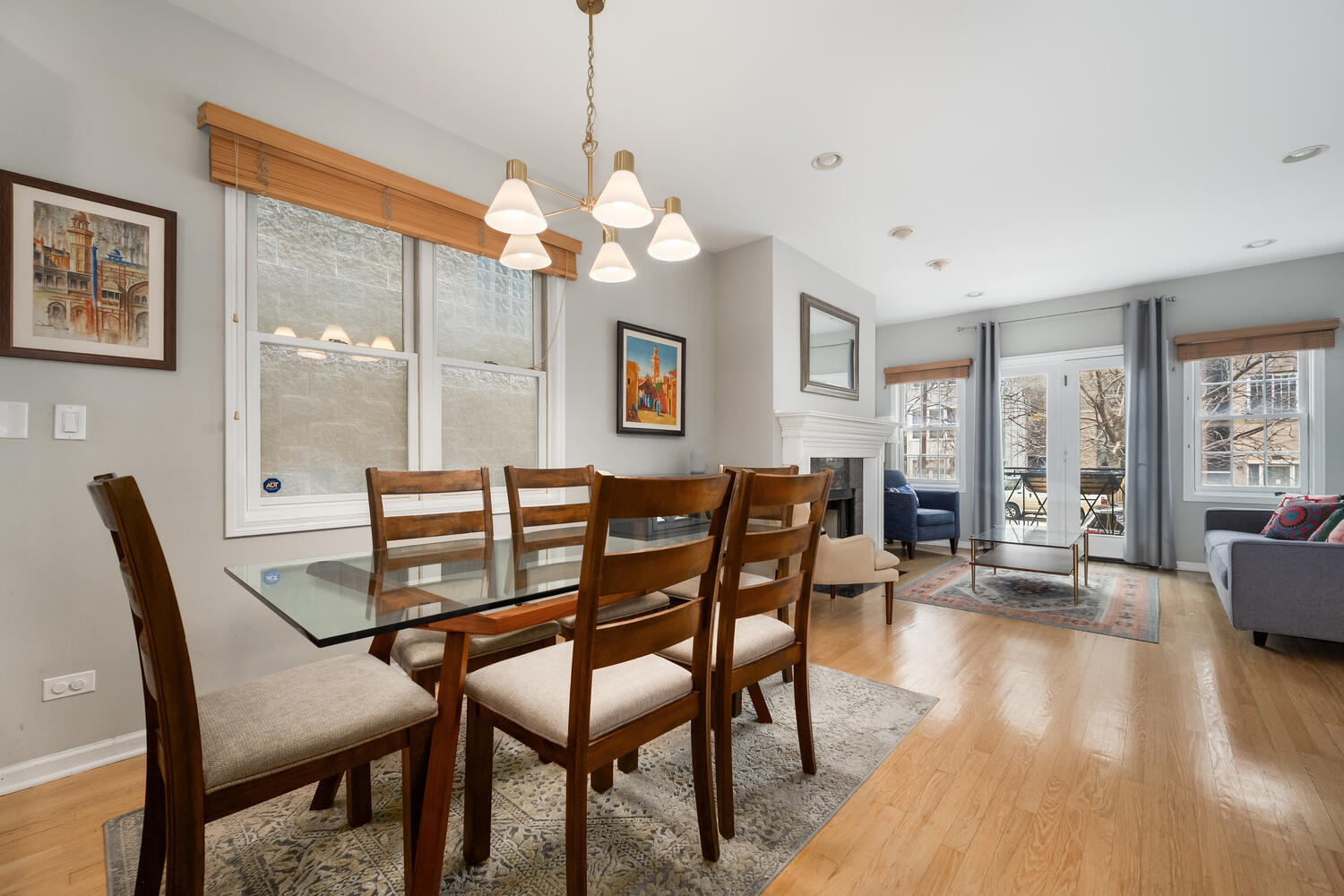 1242 W Ohio Street Unit: 1E