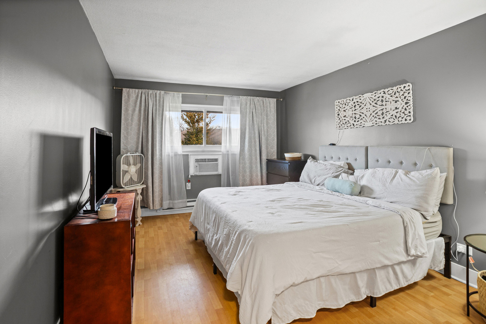 836 E Old Willow Road Unit: 209