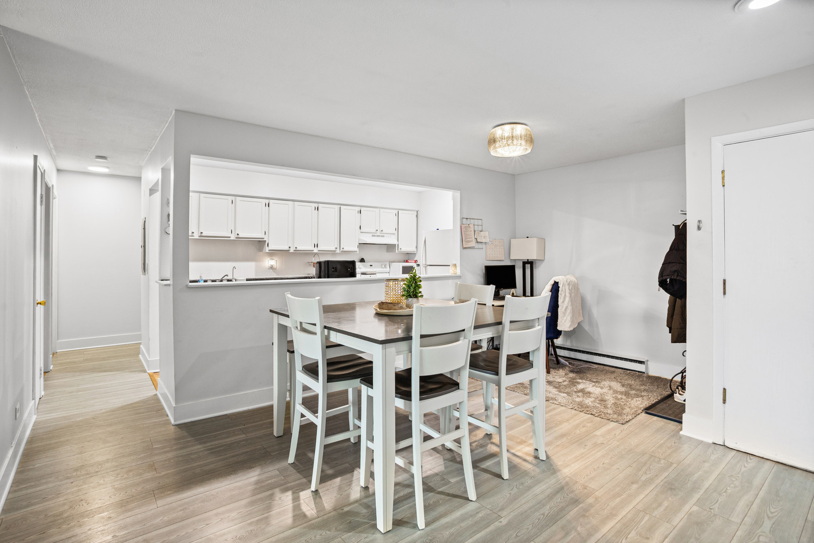 836 E Old Willow Road Unit: 209