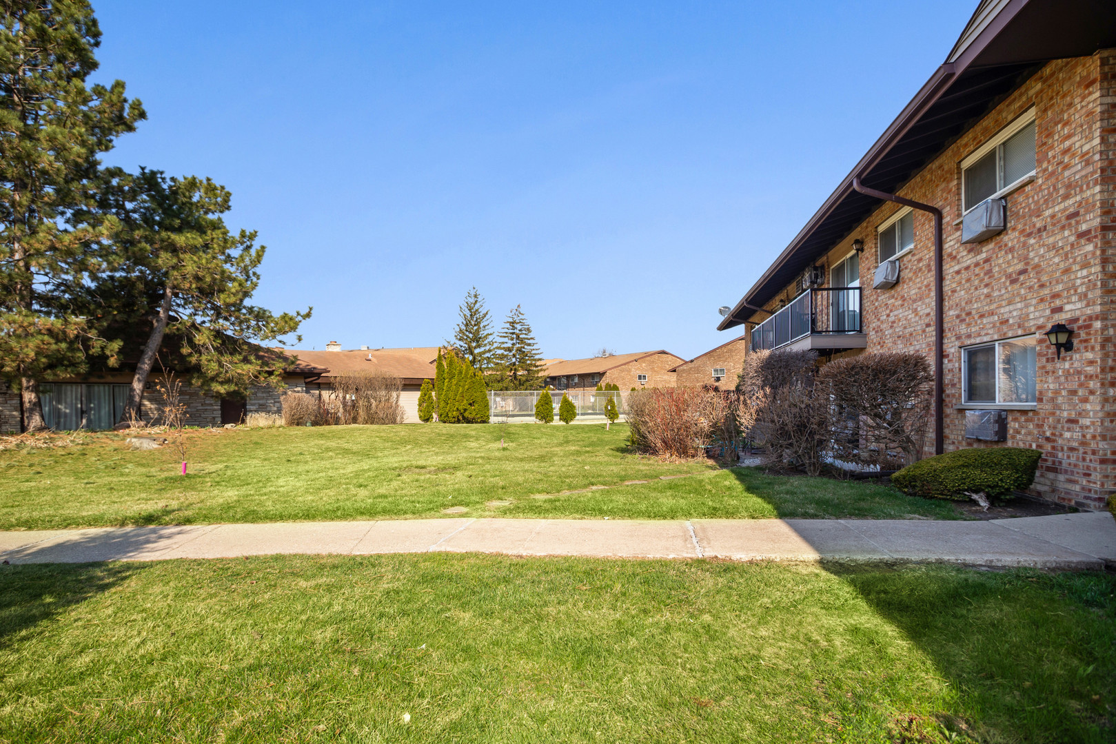 836 E Old Willow Road Unit: 209