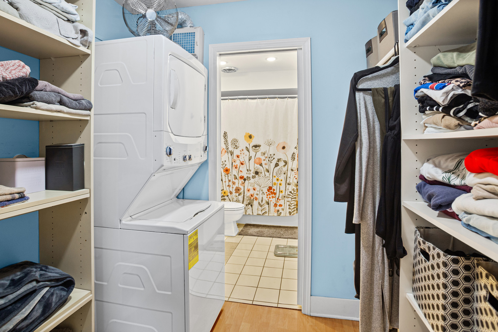 836 E Old Willow Road Unit: 209