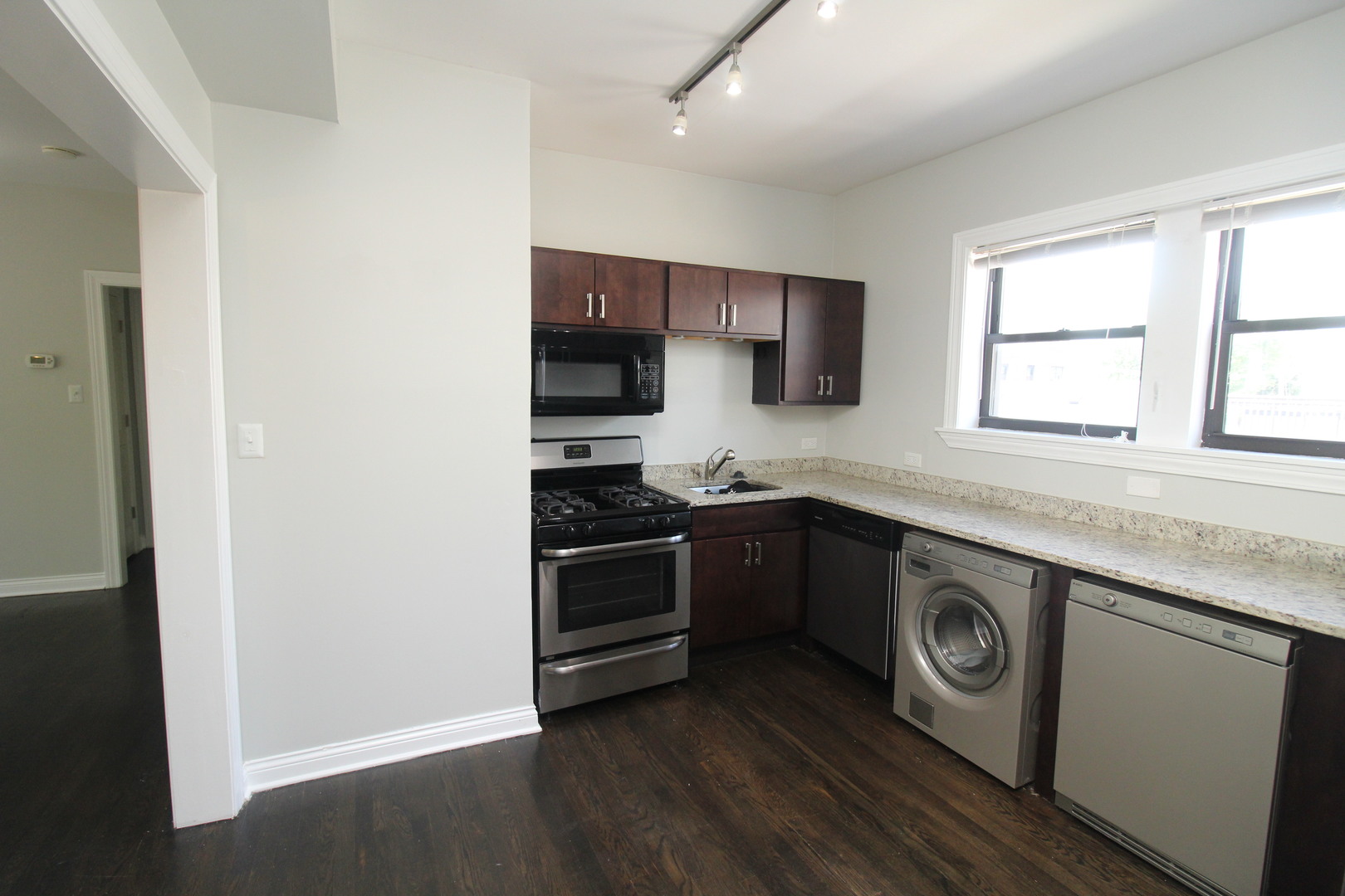 1542 W Waveland Avenue Unit: 3