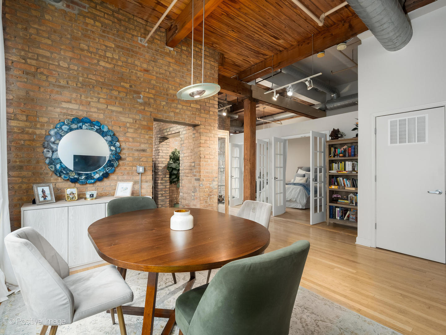 1330 W Monroe Street Unit: 410