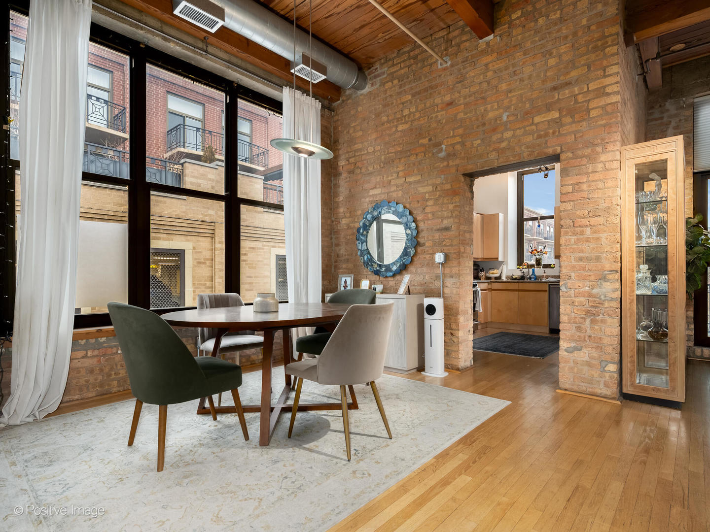 1330 W Monroe Street Unit: 410